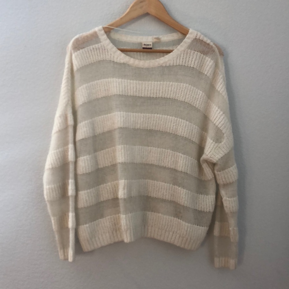 LIKE NEW Roxy Scoop Neck Cream Sweater